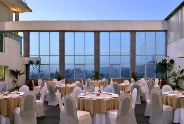 Majestic Court Sarovar Portico 1