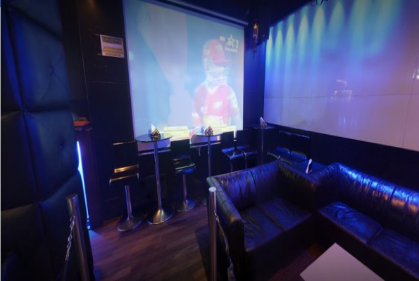 Club Escape 4