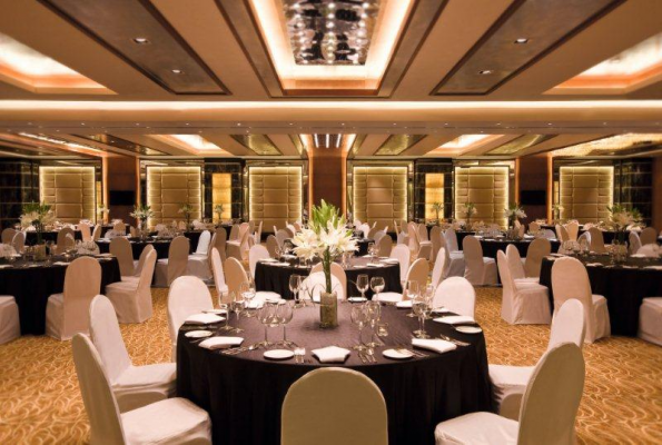Gokulam Grand Hotel & Spa 2