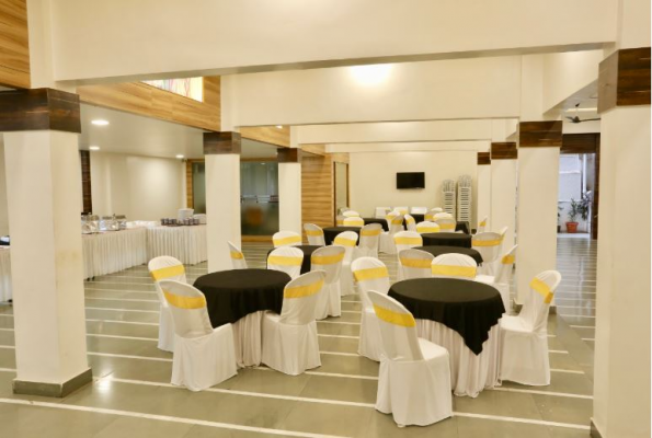 Indira Moreshwar Sabhagruha 3