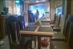 Shahi Dastarkhwan Restaurant