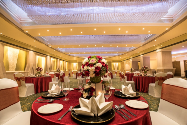 Hotel The Suryaa 2