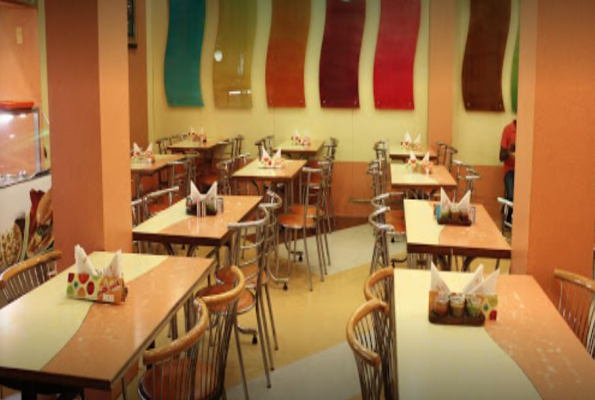 Richi Rich Restaurant 3