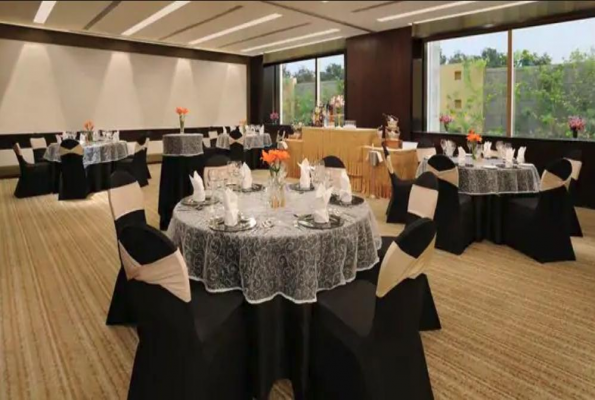 Hilton Bangalore Embassy Golflinks 1
