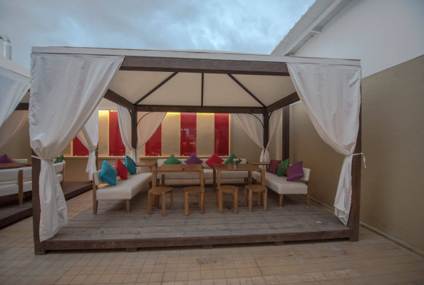 Float Rooftop Lounge 2