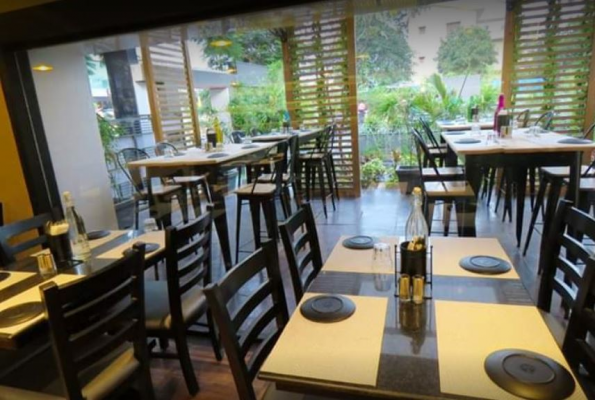 Flute Resto Bar 4
