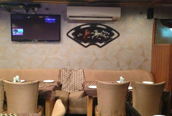 Aroma Restaurant & Bar 1