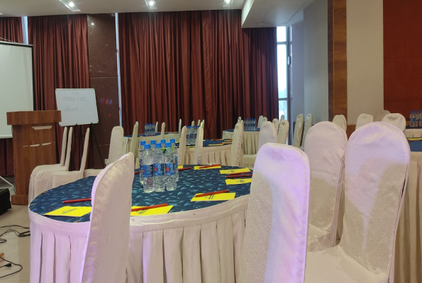 Days Hotel By Wyndham Neemrana 2