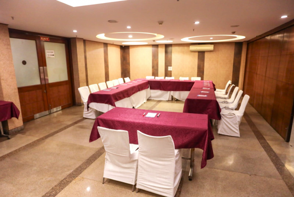 Alpina Hotel & Suites 1