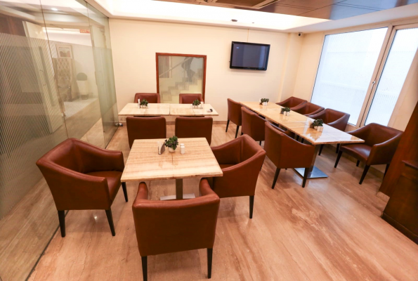 Alpina Hotel & Suites 2