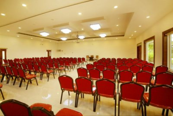 Mrugavani Resort And Spa 4