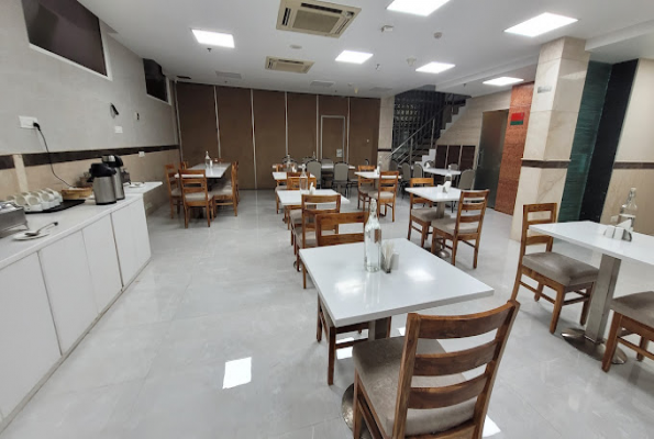Iris Park Hotel 1