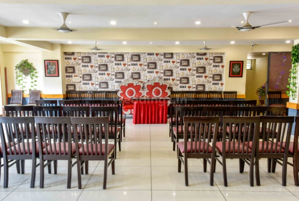 Tandoor Palace Hotel And Restaurant 1