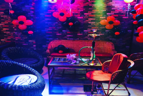 Down Town Lounge And Restaurant 4