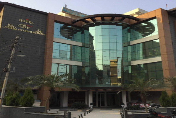 Hotel Rp Grand Titanium 3