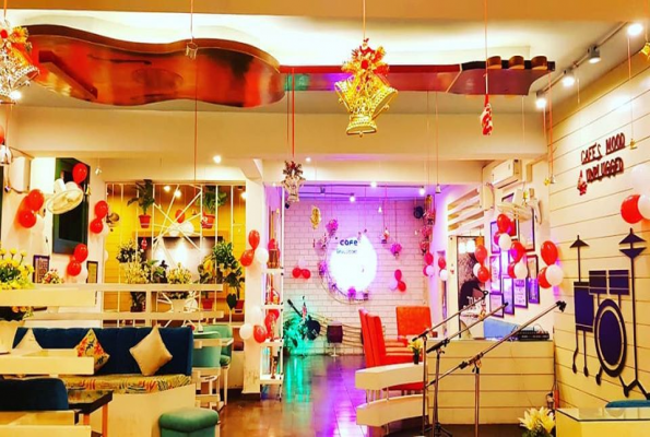Cafe Unplugged 1