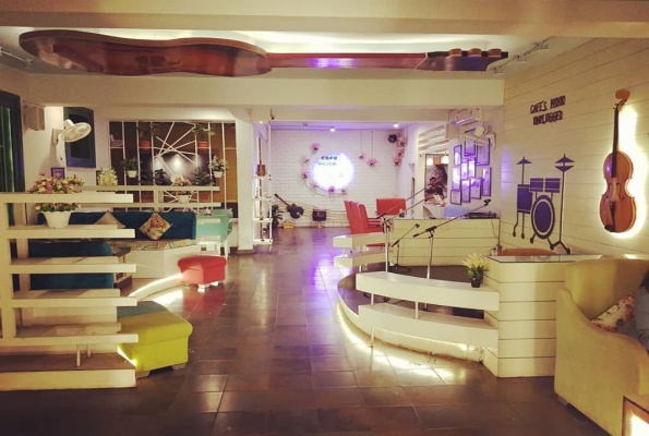 Cafe Unplugged 4