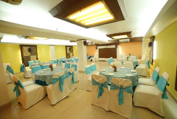 Hotel Gautam Deluxe 2