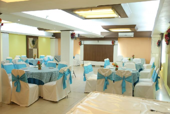 Hotel Gautam Deluxe 4