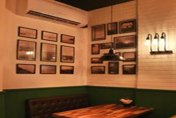 Classic Restaurant And Bar 3