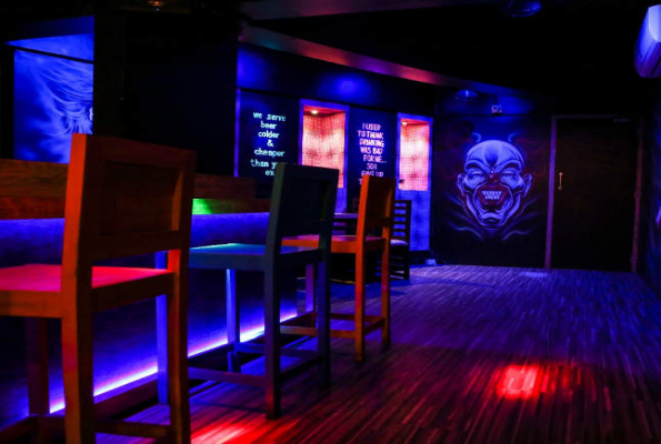 KNM Fine Dine And Lounge 4