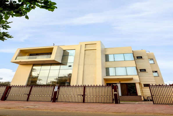 Lime Tree Service Apartment 1