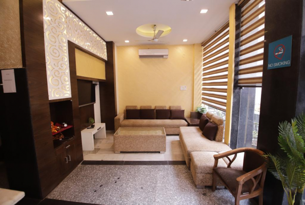 Hotel Golden Wings