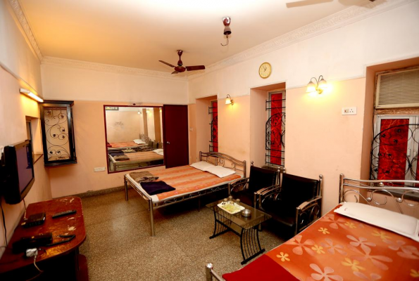 Central Guest House 2
