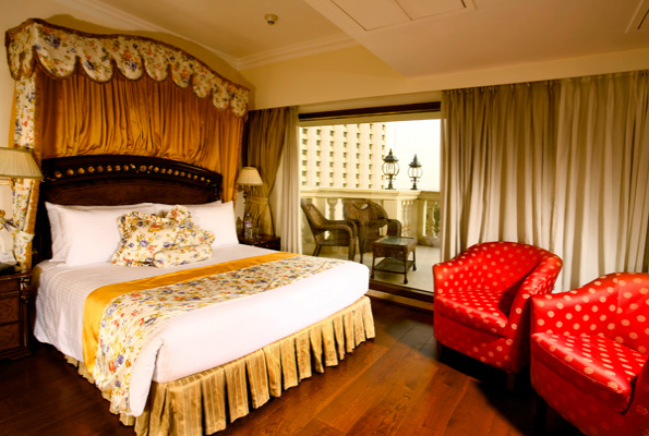 The Royal Plaza 3