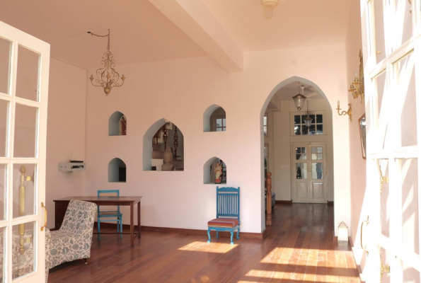 Mango Tree Courtyard 3