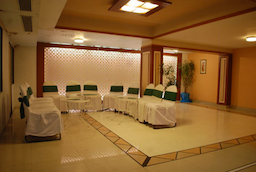 Hotel Ranjits Lakeview
