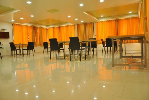 Hotel Shivas Inn 1