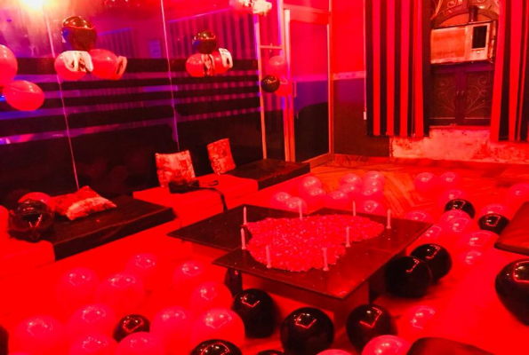 Hawz Khaz Lounge And Cafe 2