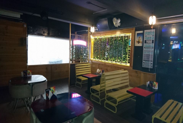 Bristal Bar 2