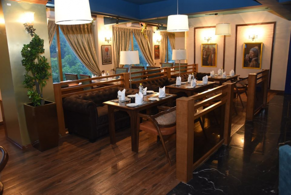 Auric Restaurant & Rooftop Cafe 3
