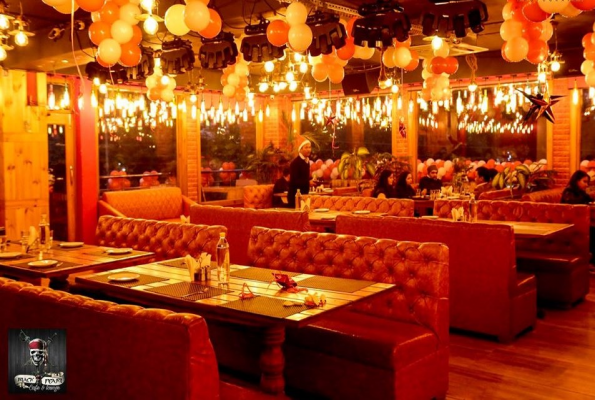 The Black Pearl Lounge And Restro 2