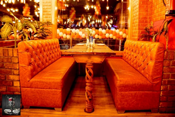 The Black Pearl Lounge And Restro 3