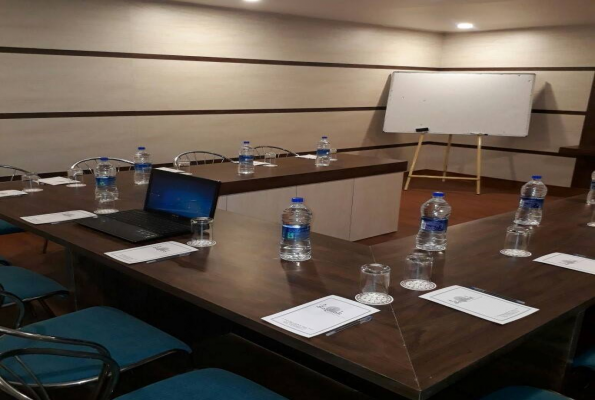 Hotel Sarthak 4