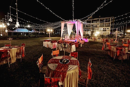 White Mist By Happy Retreats