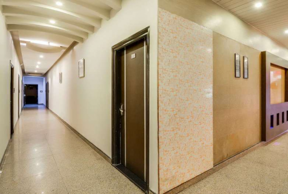 Bhatia Hotel 1