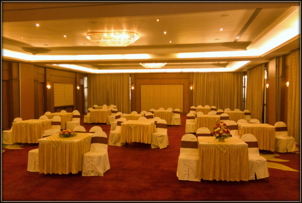 Golden Landmark Resort