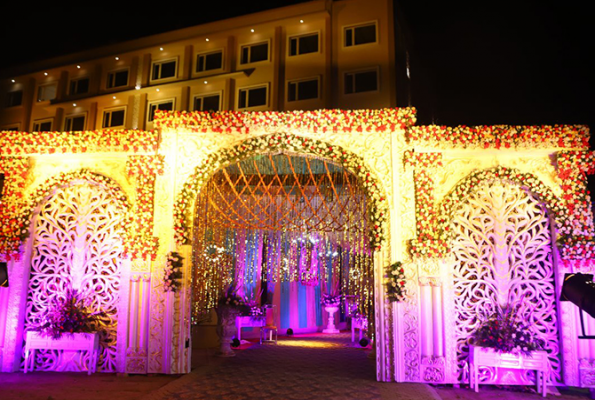 Hotel Royal Vrindaban 1