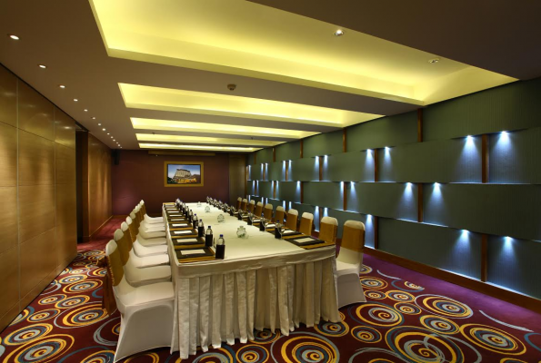 Park Plaza 3