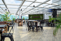 Jetlag Bar And Grill