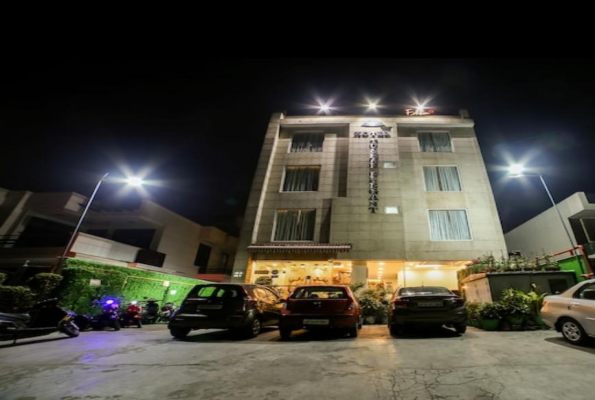 Hotel Tushar Elegant 1