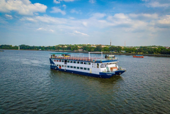 Paradise Cruises 1