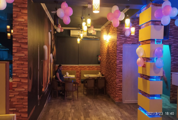 Leo Restaurant 5