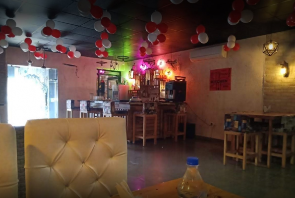Down Town Family Restaurant 5