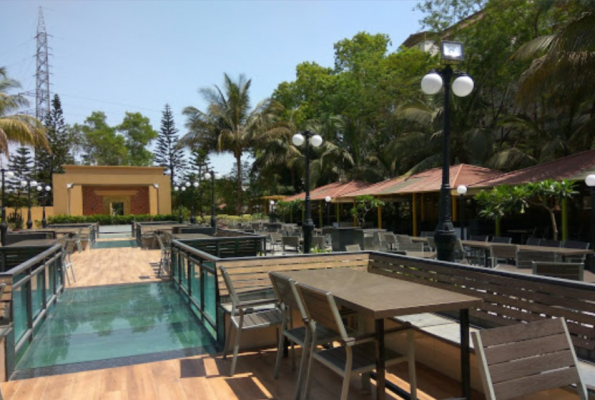 Hotel Rajwada 2