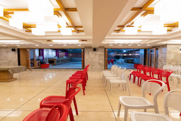 Kshitij Restaurant And Banquet